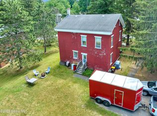 212 Bloomingrove Dr, Troy, NY 12180