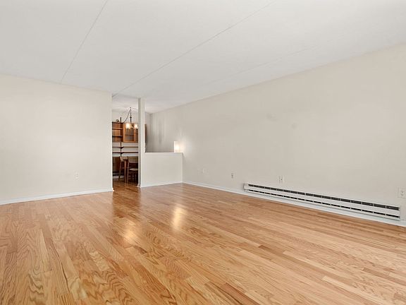 5th image of 100 Lexington St APT B8