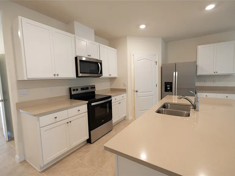 444 Taylor Groves Dr — Photo 10