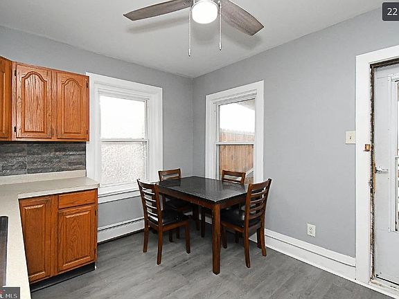 2nd image of 379 N Charlotte St Floor 2
