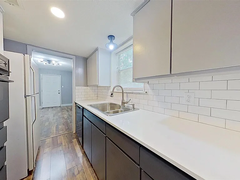 6321 Walraven Cir #6321 — Photo 6