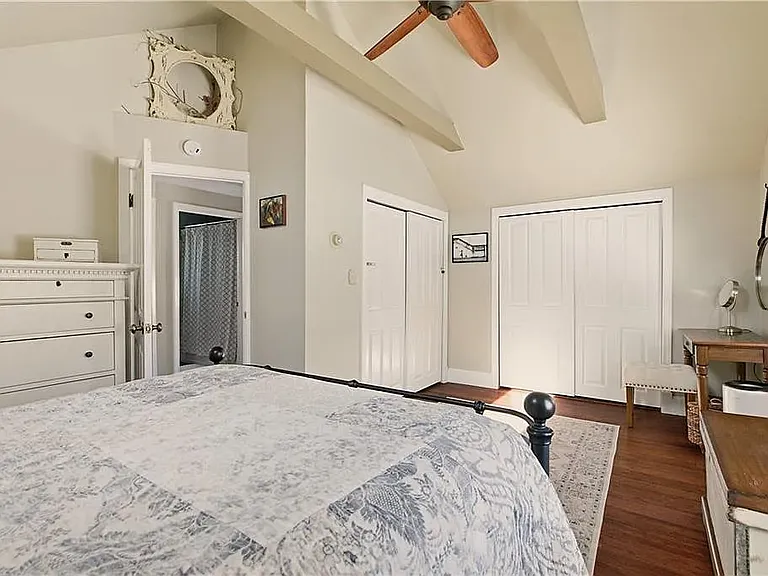 118 Center Ave — Photo 29