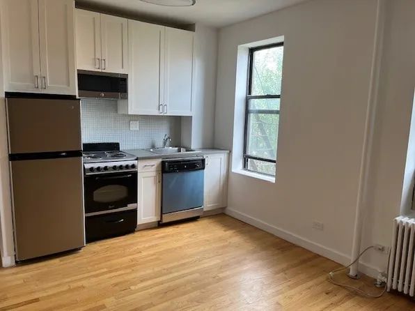 107 Sullivan Street image 3 of 15