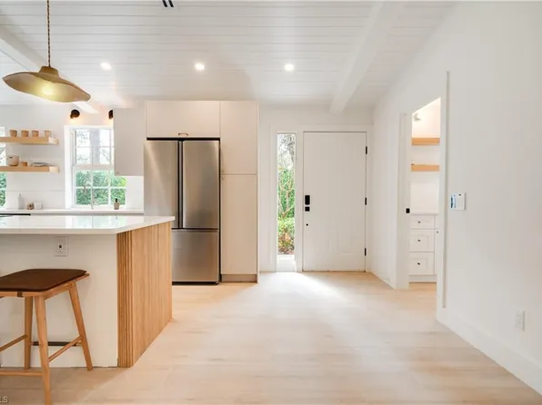 3695 El Segundo CT, NAPLES, FL 34109