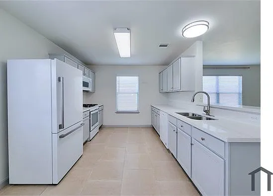 19022 Yellow Thrush Dr — Photo 19