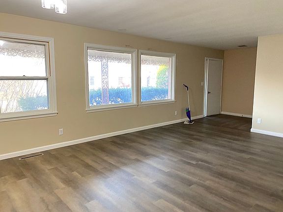 4th image of 428 Ohio Ave