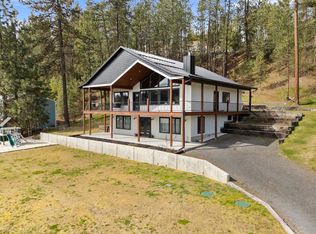 23401 N Westlake Dr, Nine Mile Falls, WA 99026