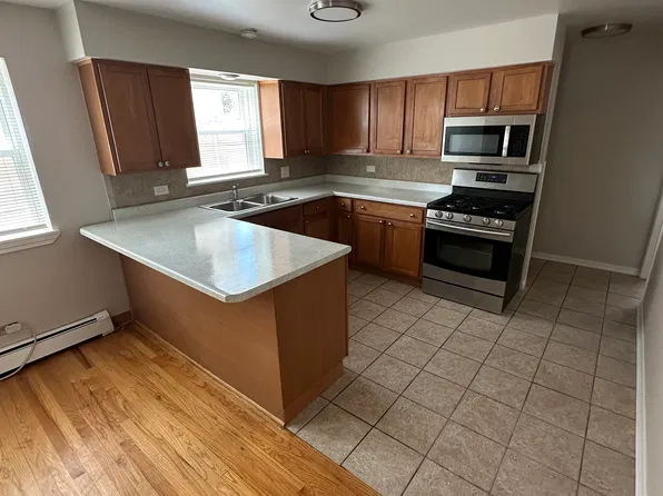 1626 S Mannheim Rd #1, Westchester, IL 60154