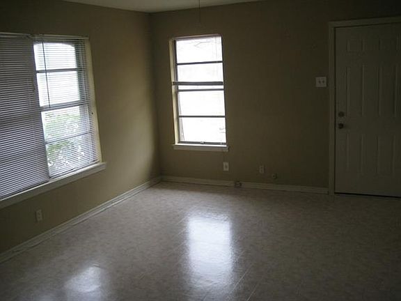 3rd image of 11310 Wyatt St