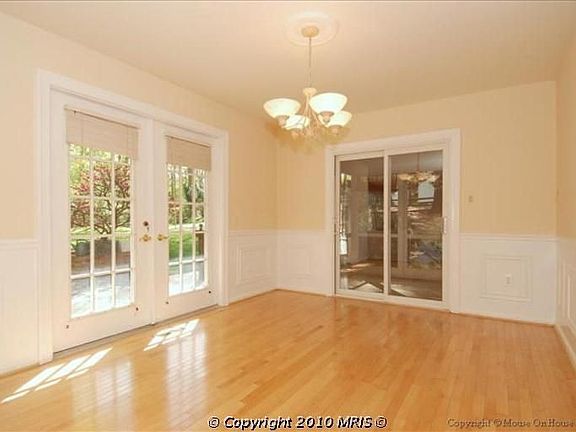 4th image of 3137 Cobb Hill Ln
