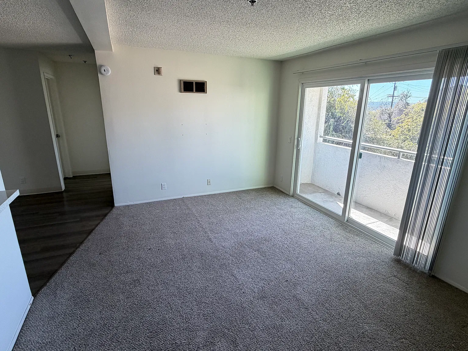 Eureka Gardens Apartments — Photo 3