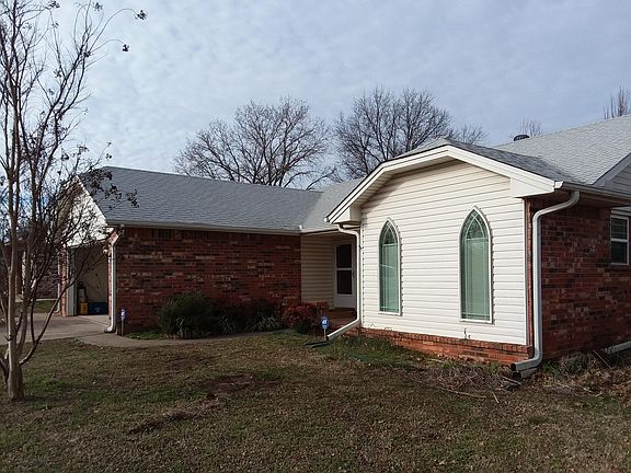 Front bedroom windows