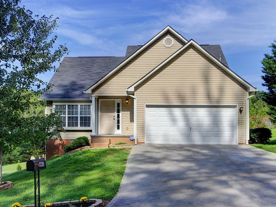 1st image of 400 Dogwood Glen Ln