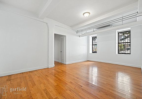 3rd image of 175 Eastern Pkwy