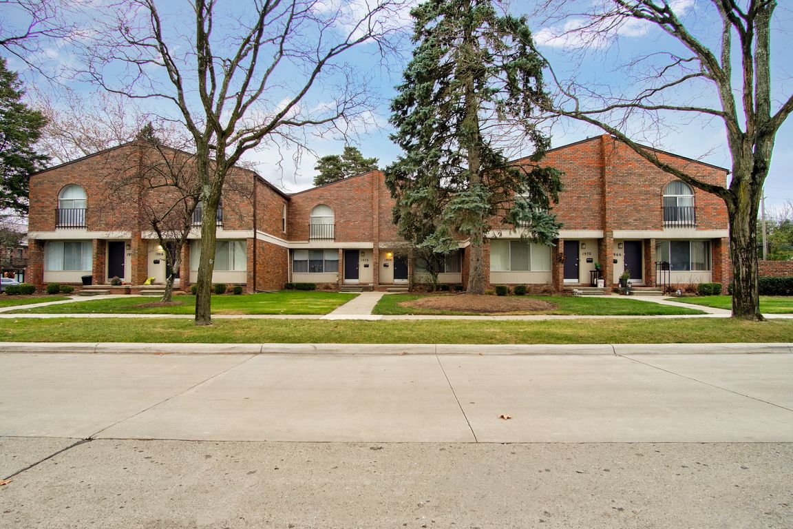 3-Bedroom Townhouse Building