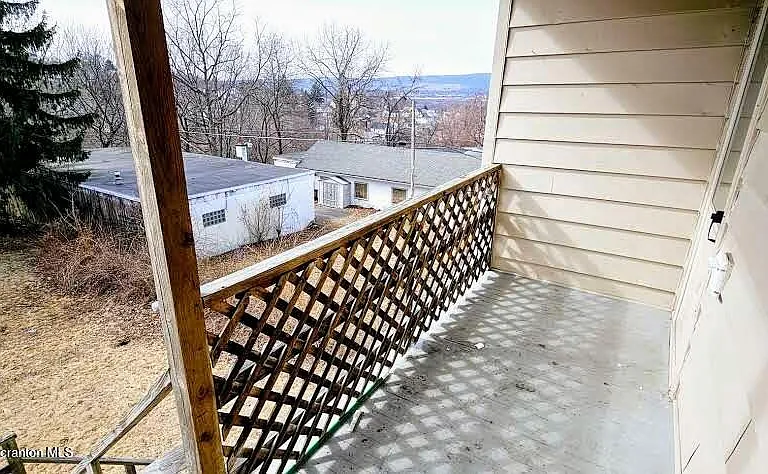 942 E Elm St #2 — Photo 12