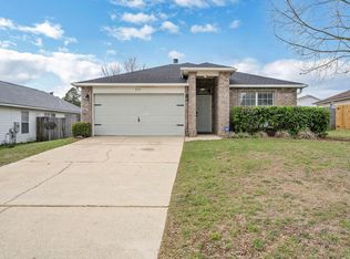 233 Limestone Cir, Crestview, FL 32539