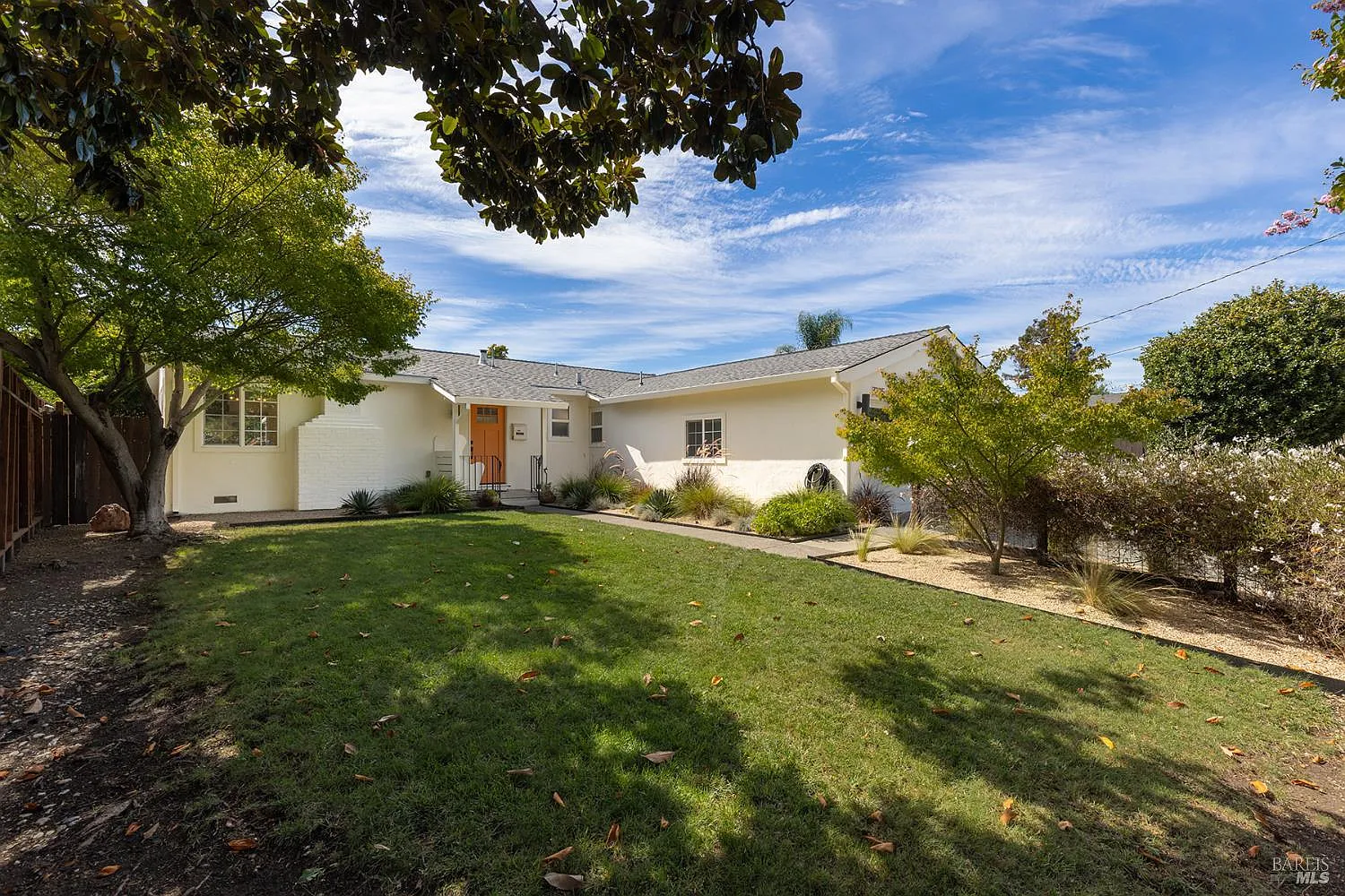 3125 Montclair Avenue - Photo 2