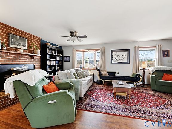 3rd image of 10118 White Oak Church Rd