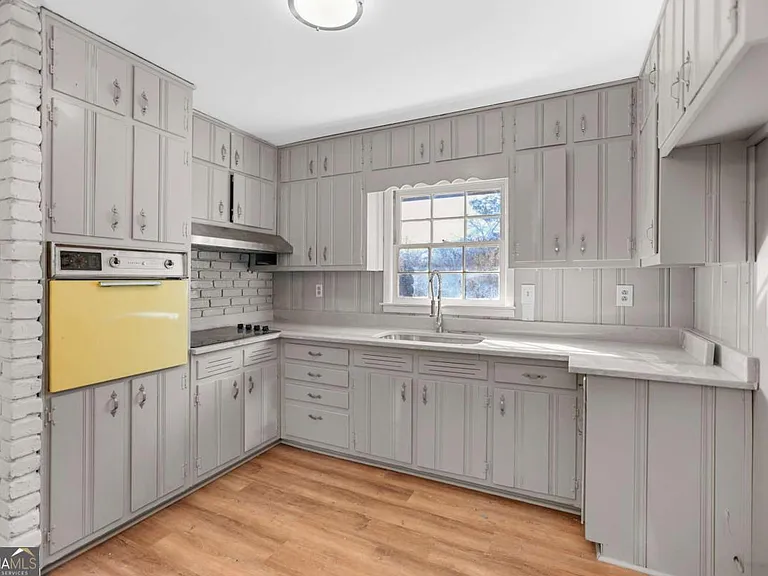 6541 Debbie Sue Ln — Photo 14