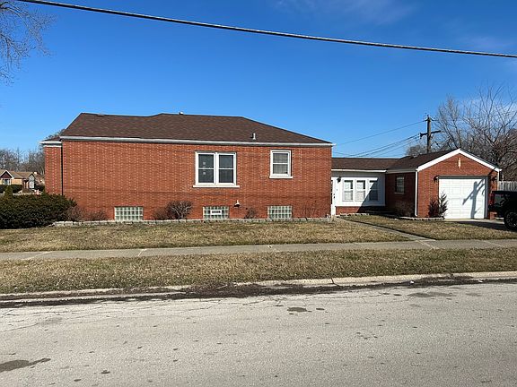 2nd image of 14747 La Salle St