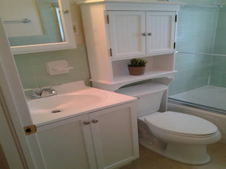 807 Marstevan Dr NE #B — Photo 18