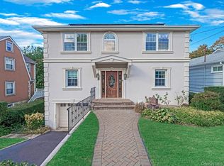 33 Berkshire Rd, Yonkers, NY 10710
