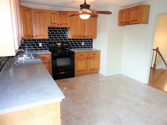 5th image of 3205 Buckingham Dr