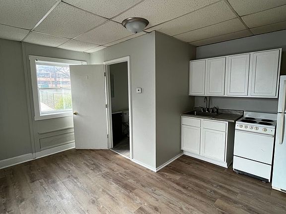 4th image of 1222 Columbia St APT 1