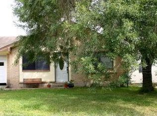 2011 Castle Gate Cir, San Marcos, TX 78666