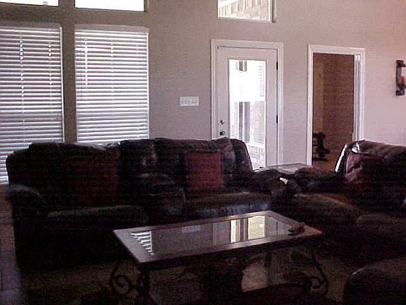 2nd image of 4713 Woodhollow Dr