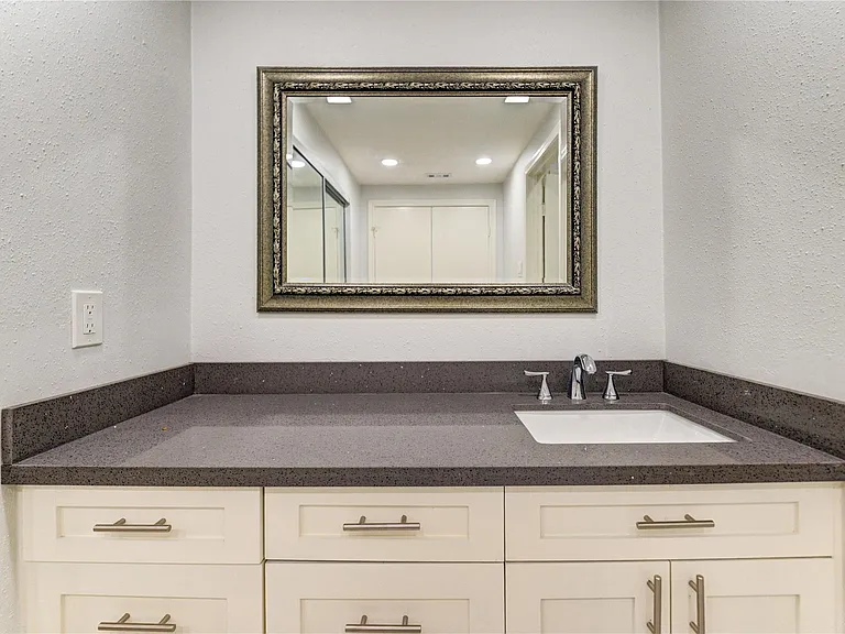 11711 Memorial Dr #534 — Photo 33