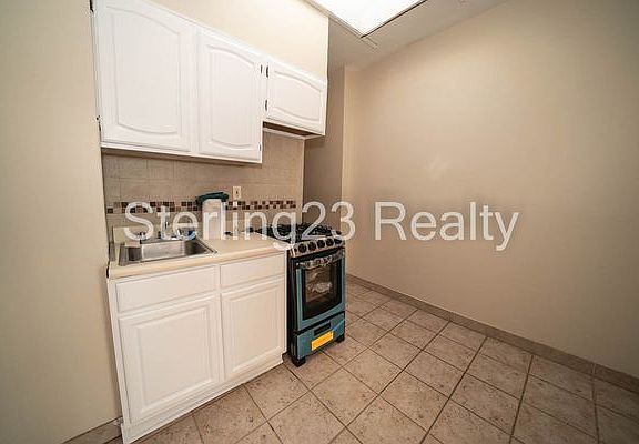 2nd image of 23-82 28th St #2RR