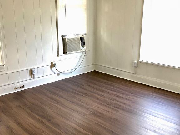 5th image of 945 1/2 E Orange St