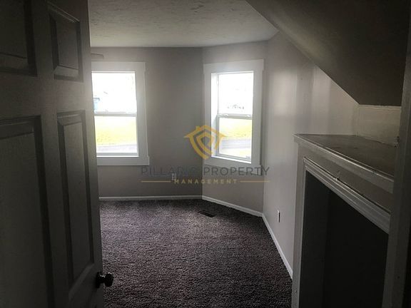 4th image of 621 W Adams St #1