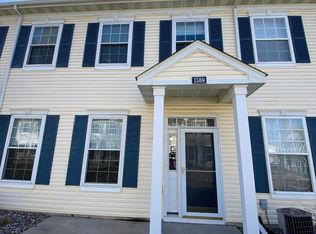 1589 Liberty Cir, Shakopee, MN 55379