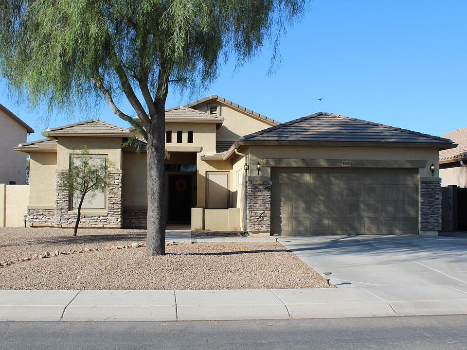 1st image of 44374 W Buckhorn Trl