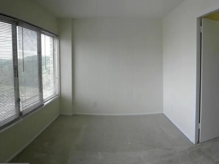 5340 Holmes Run Pkwy #806 — Photo 12