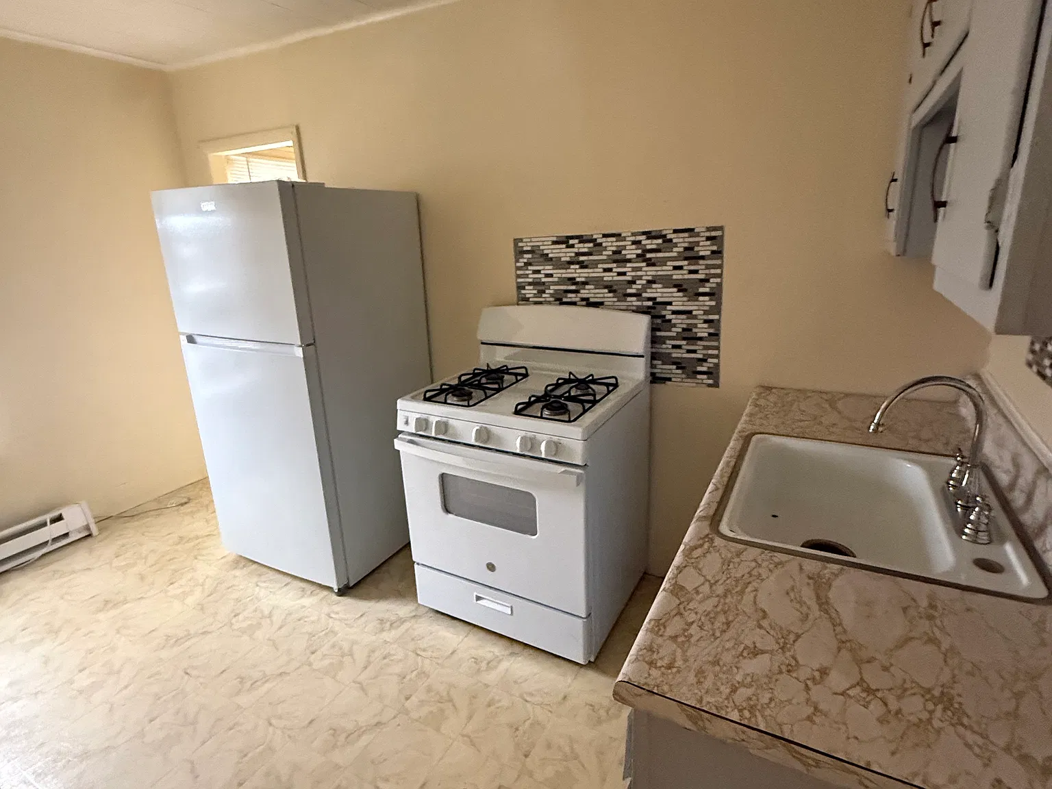 1 bed, 532 sqft, $1,050 — Photo 3