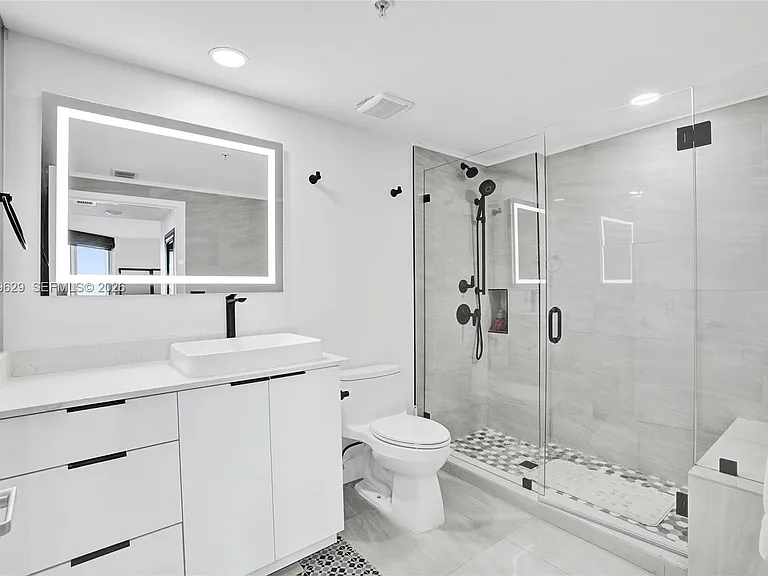 335 S Biscayne Blvd #3807 — Photo 17