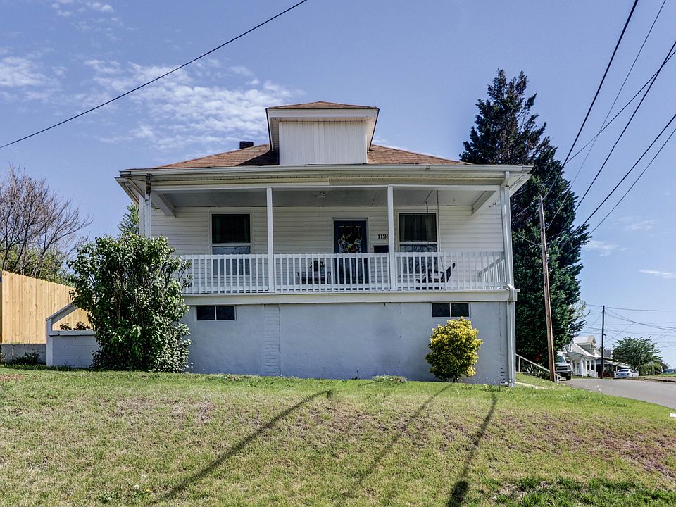 1st image of 1126 Tayloe St SE