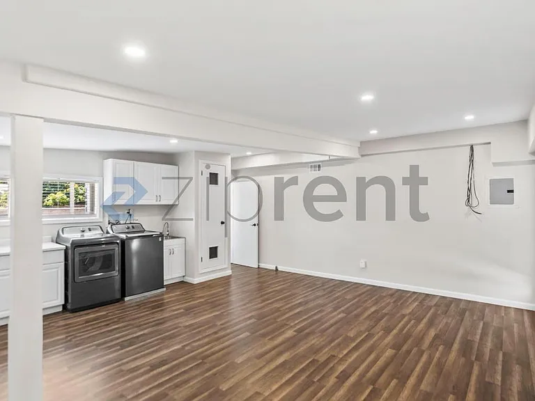 2601 Fordham St — Photo 17