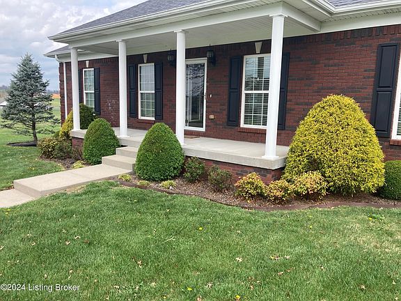 2nd image of 21 Oak Leaf Ct