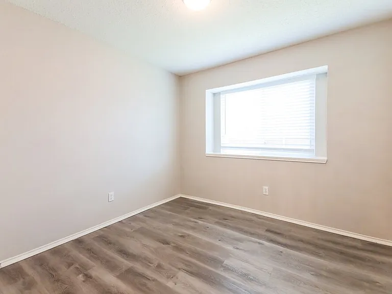 1705 Green Terrace Dr — Photo 14