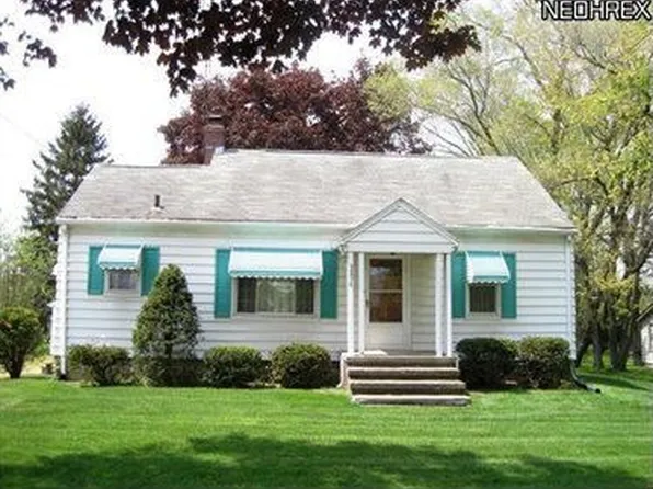 3896 S Cleveland Massillon Rd, Barberton, OH 44203