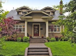 427 NE Laurelhurst Pl, Portland, OR