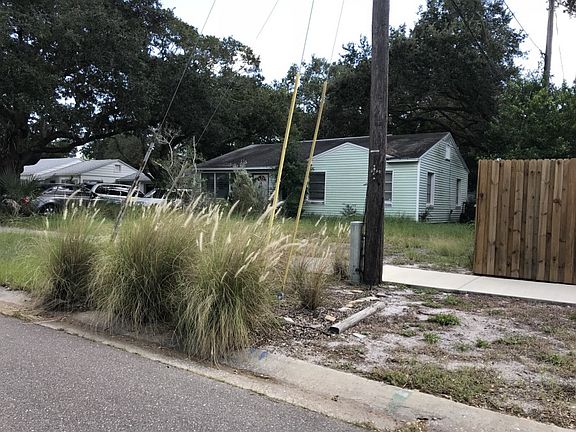 2nd image of 8170 37th Ave N