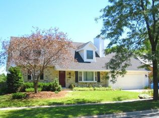 1213 Muirfield Ct, Middleton, WI 53562