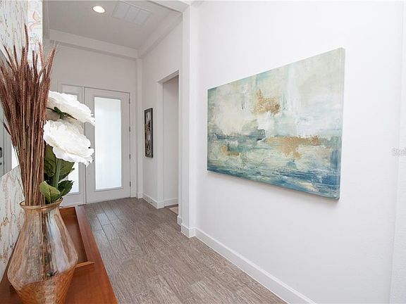 4th image of 3931 Oakville Ave