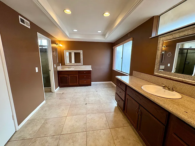 1745 N Pheasant St — Photo 12